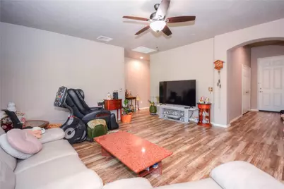 13434 Warren Place, Victorville, CA 92395 - Photo 12