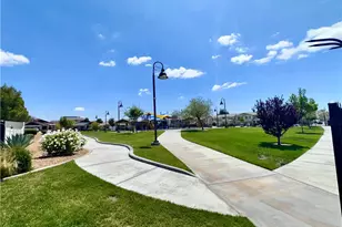 16807 Desert Lily, Victorville, CA 92394 - Photo 8