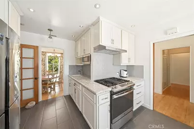 824 N Redondo E, Anaheim, CA 92801 - Photo 18