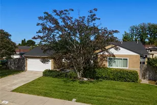 824 N Redondo E, Anaheim, CA 92801 - Photo 2