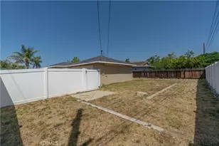 14888 Ivy Ave, Fontana, CA 92335 - Photo 22