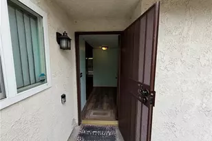 2110 Hawthorne Ct, San Bernardino, CA 92404 - Photo 2