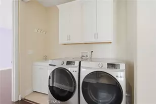 7608 Ani Wy, North Hollywood, CA 91605 - Photo 22