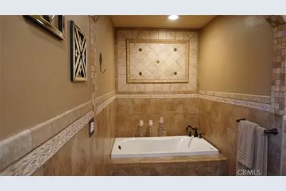 5032 N Bonnie Cove Avenue, Covina, CA 91724 - Photo 22