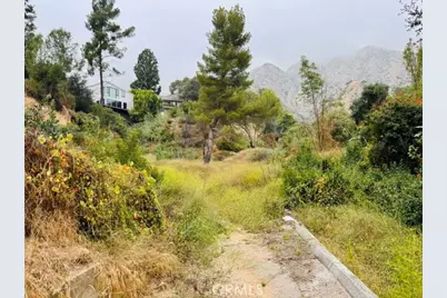 333 Wistaria Way, Sierra Madre, CA 91024 - Photo 2