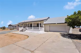 8038 Begonia Rd, Phelan, CA 92371 - Photo 4
