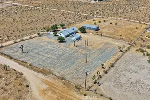 8038 Begonia Rd, Phelan, CA 92371 - Photo 46
