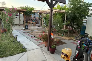 38983 Deer Run Rd, Palmdale, CA 93551 - Photo 16