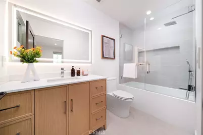 13946 Chandler, Sherman Oaks, CA 91401 - Photo 32