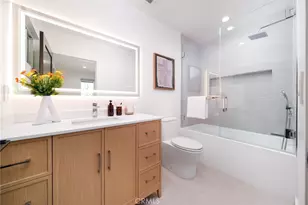 13946 Chandler, Sherman Oaks, CA 91401 - Photo 32