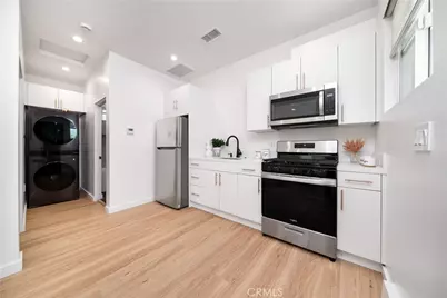13946 Chandler, Sherman Oaks, CA 91401 - Photo 44