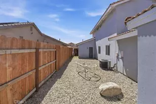 8541 Dove Creek, Hesperia, CA 92344 - Photo 36