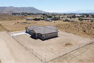 11152 Chipmunk Road, Apple Valley, CA 92308 - Photo 6