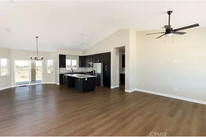 11152 Chipmunk Road, Apple Valley, CA 92308 - Photo 30