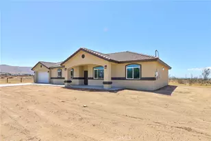 11152 Chipmunk Rd, Apple Valley, CA 92308 - Photo 10