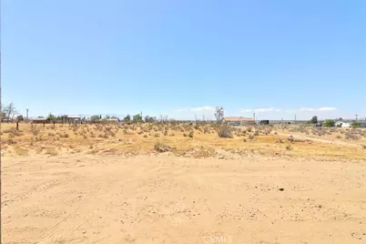 11152 Chipmunk Road, Apple Valley, CA 92308 - Photo 20