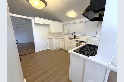 22238 Flanco Road, Woodland Hills, CA 91364 - Photo 8