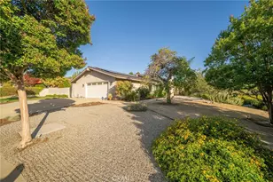 2128 N Villa Maria Rd, Claremont, CA 91711 - Photo 48