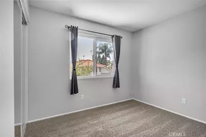 16933 Farwell, Fontana, CA 92336 - Photo 30