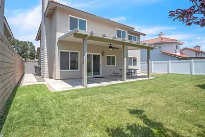 16933 Farwell, Fontana, CA 92336 - Photo 36