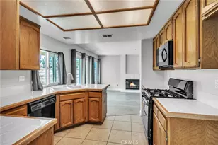 16933 Farwell, Fontana, CA 92336 - Photo 12