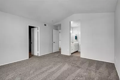 16933 Farwell, Fontana, CA 92336 - Photo 28