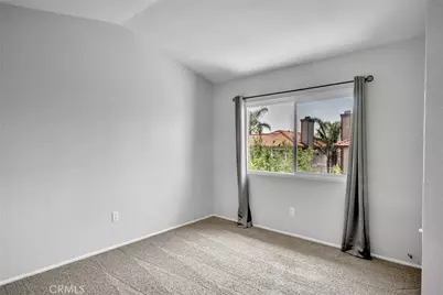 16933 Farwell, Fontana, CA 92336 - Photo 20