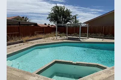 16037 Arroyo, Victorville, CA 92395 - Photo 22
