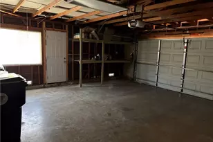 16037 Arroyo, Victorville, CA 92395 - Photo 32