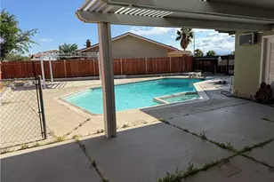 16037 Arroyo, Victorville, CA 92395 - Photo 34
