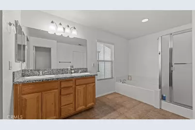 16590 Shoal Creek Lane, Fontana, CA 92336 - Photo 20