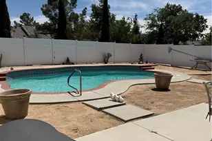 13863 Coachella Rd, Apple Valley, CA 92307 - Photo 4