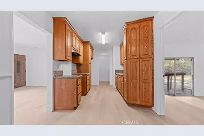 19008 Grove, Bloomington, CA 92316 - Photo 14