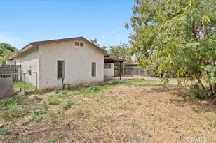 19008 Grove Pl, Bloomington, CA 92316 - Photo 30