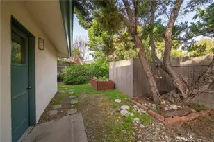 257 W Sonora Pl, Claremont, CA 91711 - Photo 46