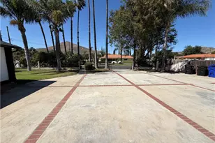 6754 Karen Ln, Jurupa Valley, CA 92509 - Photo 6