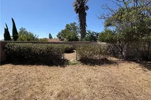 15820 Rainbow Dr, Fontana, CA 92335 - Photo 30