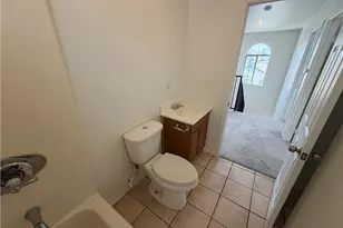 4726 Pickford St, Los Angeles, CA 90019 - Photo 28