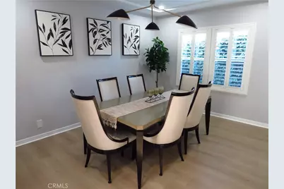 725 W 111th Street, Los Angeles, CA 90044 - Photo 12