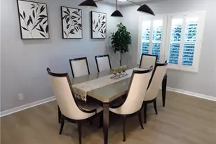 725 W 111th St, Los Angeles, CA 90044 - Photo 12