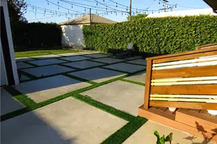 725 W 111th St, Los Angeles, CA 90044 - Photo 38