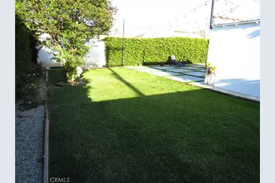 725 W 111th Street, Los Angeles, CA 90044 - Photo 40