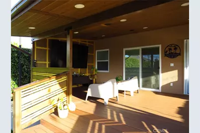 725 W 111th Street, Los Angeles, CA 90044 - Photo 32