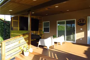 725 W 111th St, Los Angeles, CA 90044 - Photo 32