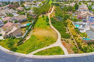 696 Avondale Dr, Corona, CA 92879 - Photo 20
