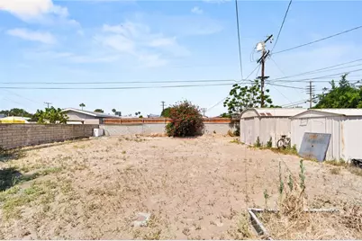 114 S Tamarisk, Rialto, CA 92376 - Photo 24