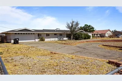 13814 Kiowa, Apple Valley, CA 92307 - Photo 2
