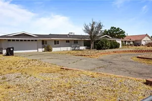 13814 Kiowa, Apple Valley, CA 92307 - Photo 2