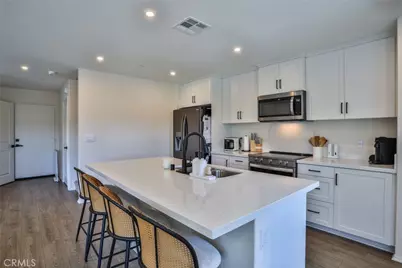 6392 Sierra Vista #5, Fontana, CA 92336 - Photo 2