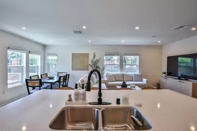 6392 Sierra Vista #5, Fontana, CA 92336 - Photo 12
